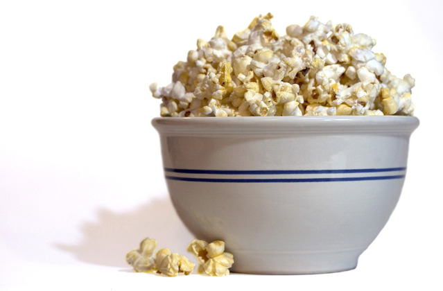 bowl-of-popcorn-1329429-639x419